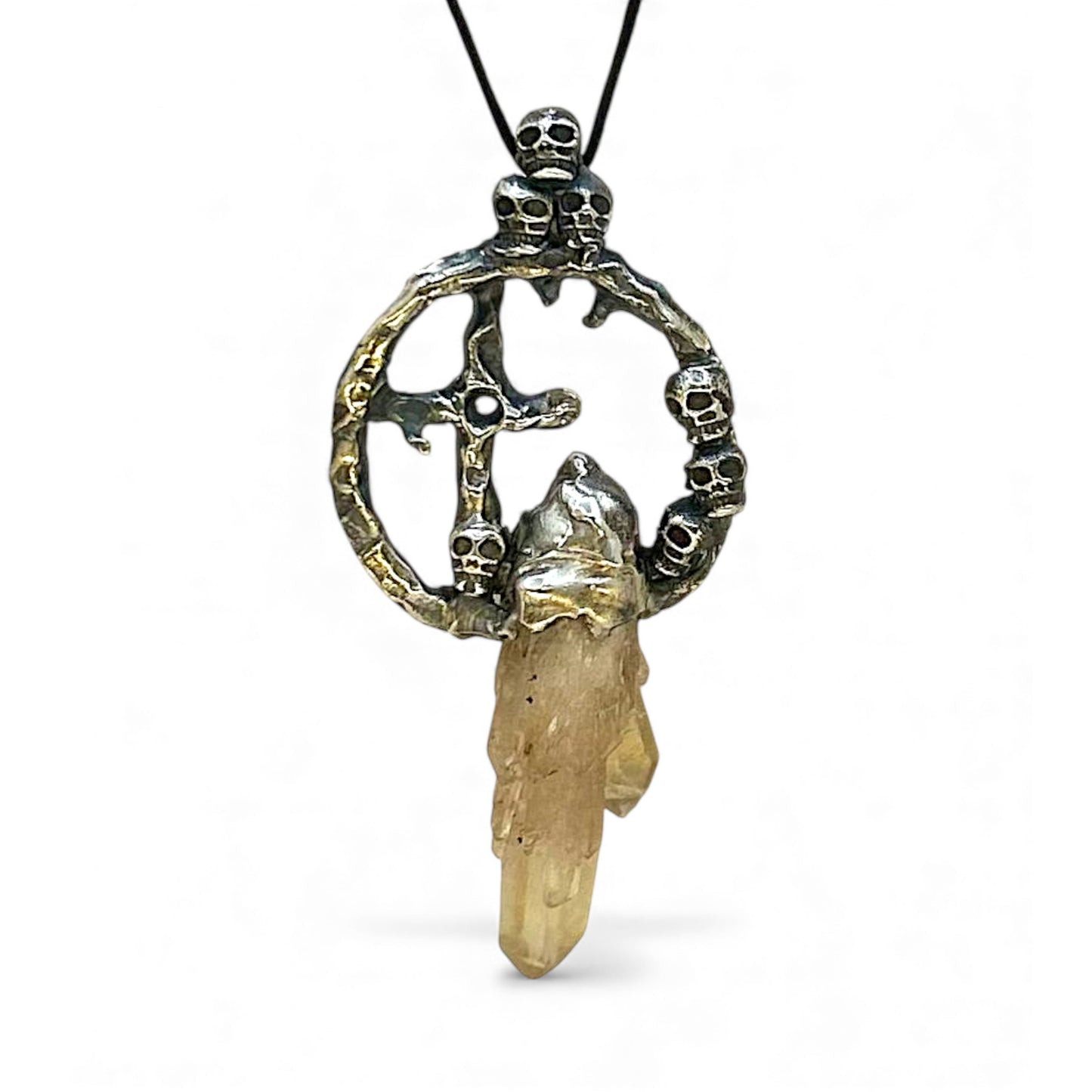 Pandantiv Gotic Argint 925 cu Cranii și Cuarț Natural Brut